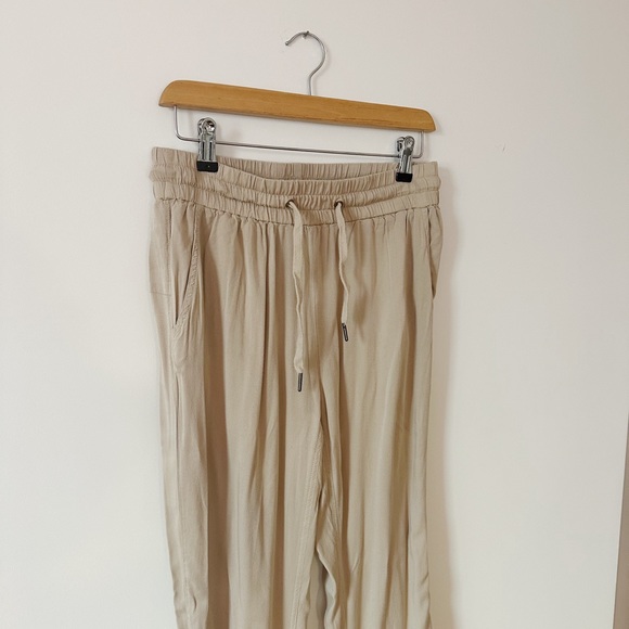 La classe couture women light summer jogger pants beige size medium - Picture 8 of 10